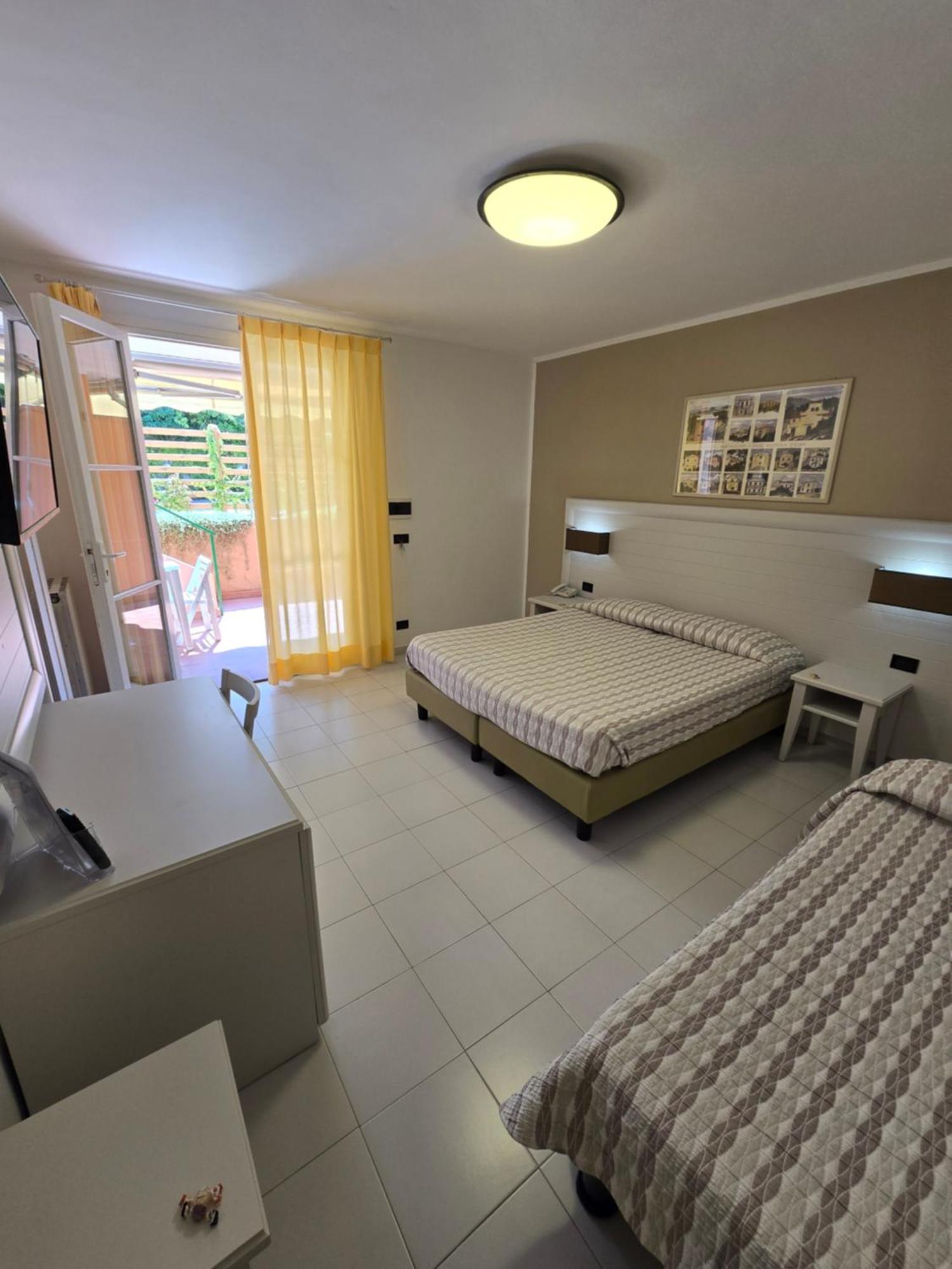 Hotel Mare Portoferraio Zimmer foto